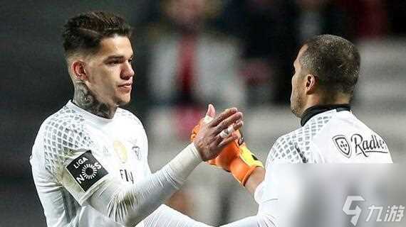 诺伊尔降临 游戏中的门将巨星诺伊尔登场