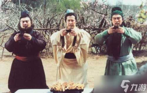 解析《卧龙吟》中比刘关张更神秘的三人组