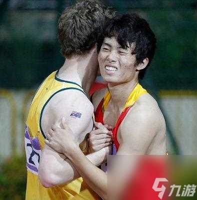 《以扇巴掌王快速战胜对手攻略》 掌握技巧